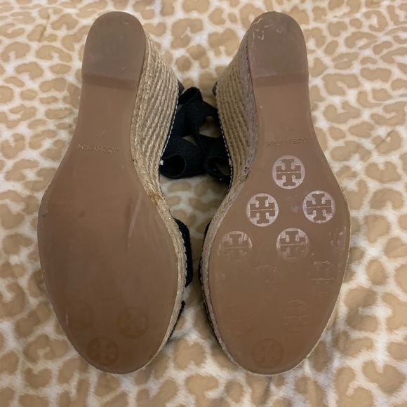 Tory Burch sandal wedge - Picture 3 of 3